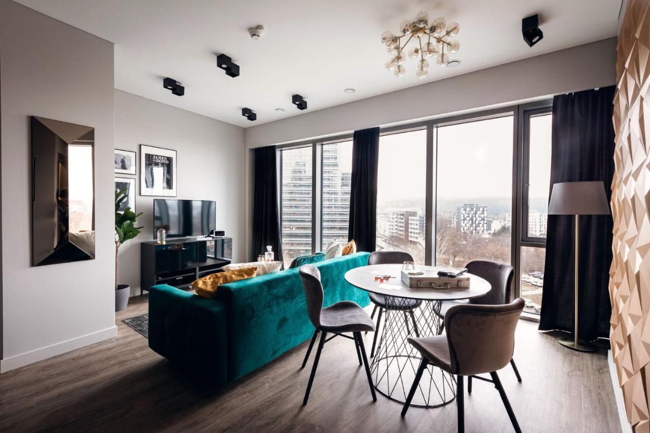 Brand New James Bond City Center VNO Buitenkant foto